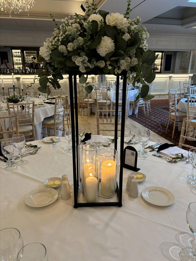 How to Choose the Perfect Wedding Colour Palette