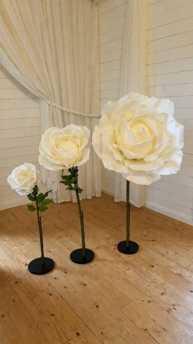 Cream Giant Flowers