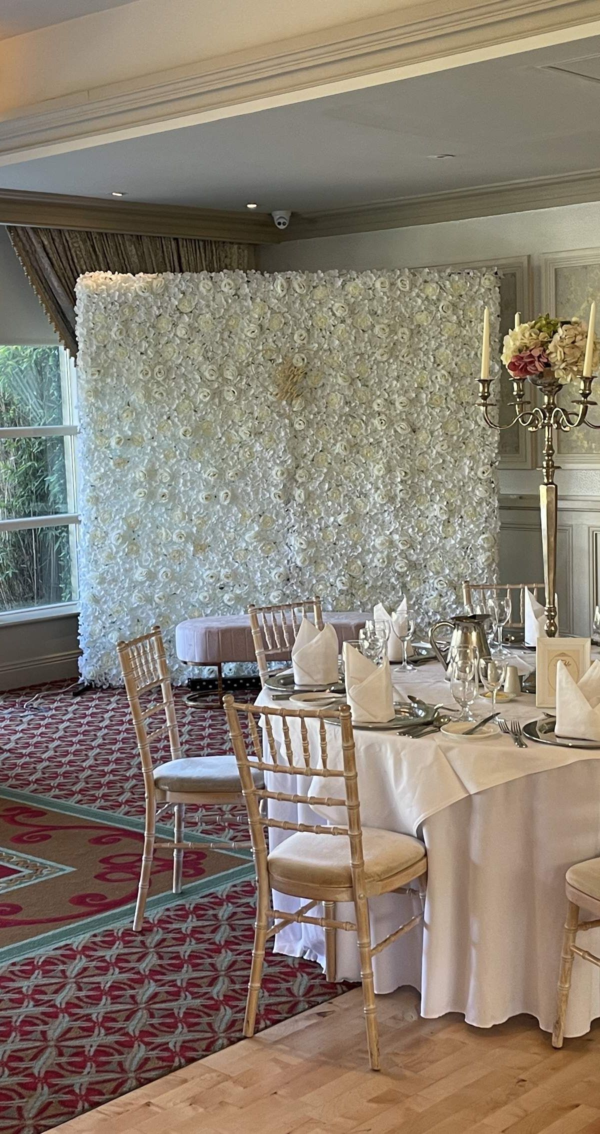 Flower wall rose and peony display